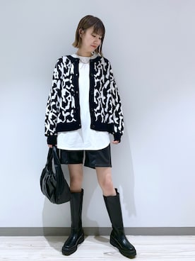 「PAGEBOY（ページボーイ）のアイテム（その他パンツ）」を使った、さとぅーさん（レディース・170cm）の秋コーディネート