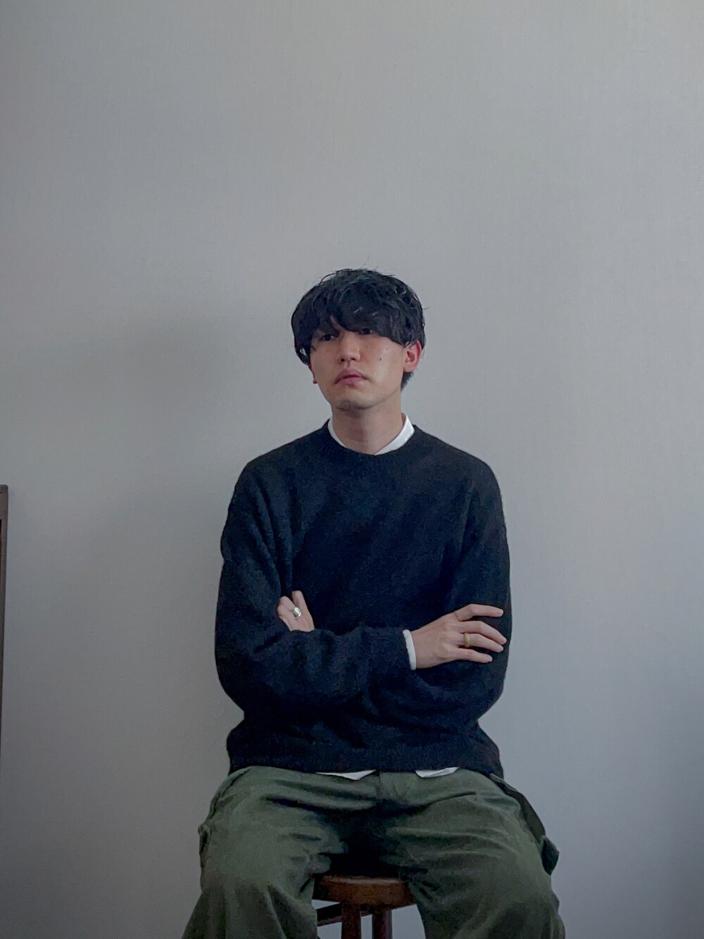 「シンプル、休日スタイル、リラックススタイル」｜「M-47のアイテム（カーゴパンツ、グリーン系）」を使った、UTさん（メンズ・186cm）の春コーディネートの1枚目の写真