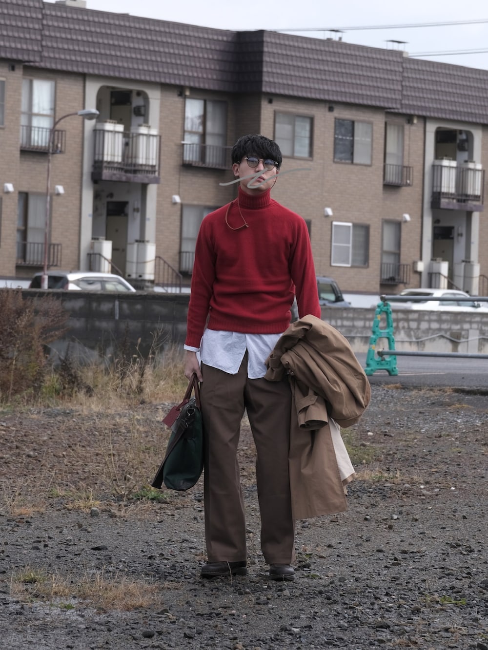 「Tangentのアイテム（パンツ、ブラウン系）」を使った、UTさん（メンズ・186cm）の秋コーディネートの1枚目の写真