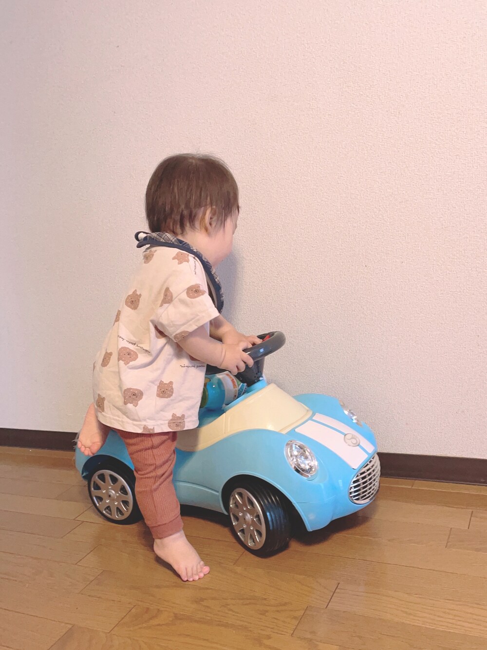 「しまむら、休日スタイル、男の子コーデ、くまさん、1歳、しまむらコーデ」｜「しまむらのアイテム（Tシャツ/カットソー、ベージュ系）」を使った、®︎etasさん（キッズ・70cm）の夏コーディネートの1枚目の写真