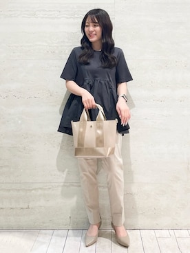 「OPAQUE.CLIP（オペークドットクリップ）の◆ペプラムドッキングカットソー【洗濯機洗い可】（Tシャツ/カットソー）」を使った、かほさん（レディース・153cm）の春コーディネート