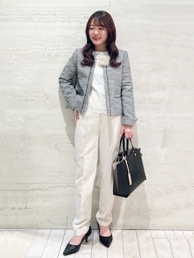 「アイテム（ブローチ/コサージュ、ベージュ系）」を使った、かほさん（レディース・153cm）の春コーディネート