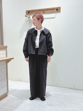 「チャコール」｜「アイテム（ジャケット/アウター）」を使った、くぼでらさん（レディース・156cm）の秋コーディネート