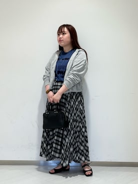 「KBF（ケイビーエフ）のアイテム（トップス）」を使った、くろさん（レディース・160cm）の春コーディネート