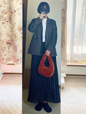 「アイテム（バッグ、オレンジ系）」を使った、Yuyunさん（レディース・156cm）の秋コーディネート