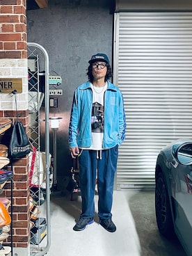 「90's adidas “ZIPUP TRACK JERSEY”のアイテム（ジャージ、ブルー系）」を使った、h.s.k.さん（メンズ・176cm）の春コーディネート