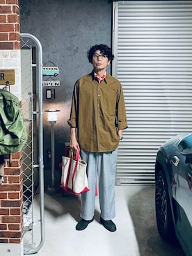 「アイテム（スリッポン）」を使った、h.s.k.さん（メンズ・176cm）の秋コーディネート