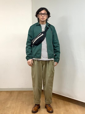 「marka（マーカ）のアイテム（チノパンツ）」を使った、h.s.k.さん（メンズ・176cm）の春コーディネート