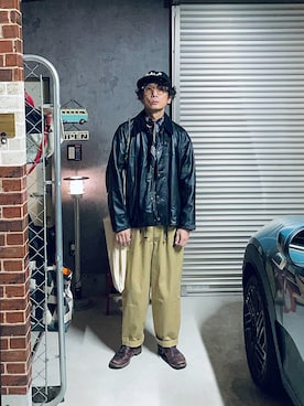 「アイテム（サングラス、ゴールド系）」を使った、h.s.k.さん（メンズ・176cm）の秋コーディネート