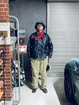 「Johnstons of Elgin（ジョンストンズオブエルガン）のアイテム」を使った、h.s.k.さん（メンズ・176cm）の冬コーディネート