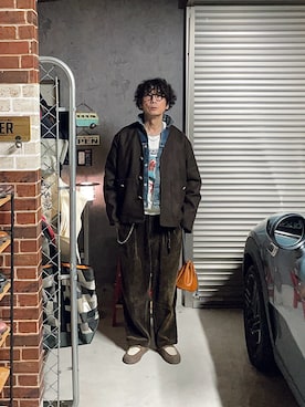 「アイテム（スリッポン）」を使った、h.s.k.さん（メンズ・176cm）の秋コーディネート