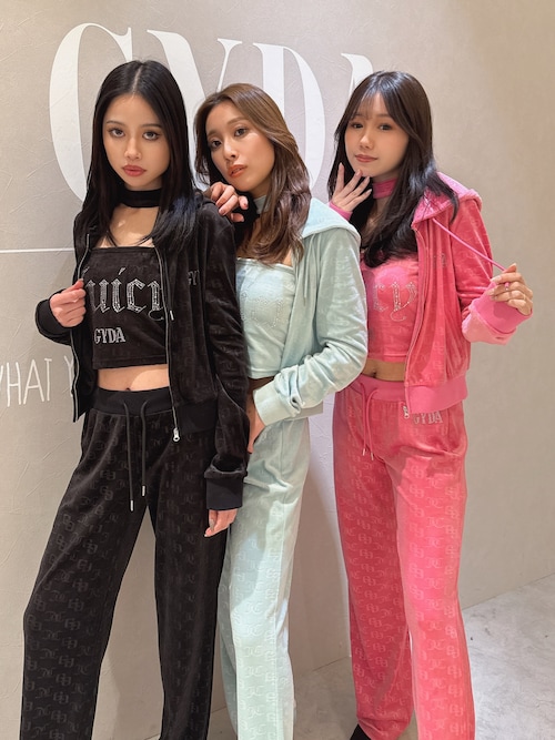 GYDA×Juicy Couture GG JC Emboss Big Bling Velour Hoodie（パーカー
