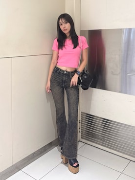 「GYDA（ジェイダ）のGG エナメルクロコミニバック（ハンドバッグ、ブラック系）」を使った、Misaさん（レディース・158cm）の夏コーディネート