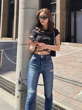 「GYDA（ジェイダ）の2WAY Symmetry GYDAクロスショートトップス（Tシャツ/カットソー、ブラック系）」を使った、Misaさん（レディース・158cm）の春コーディネート
