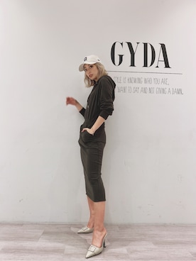 「アイテム（パンプス、ピンク系）」を使った、Misaさん（レディース・158cm）の冬コーディネート