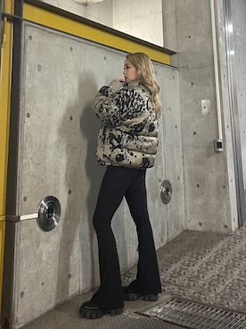 「EVRIS（エヴリス）のアイテム（ダウンジャケット/コート）」を使った、Rionaさん（レディース・159cm）の秋コーディネート