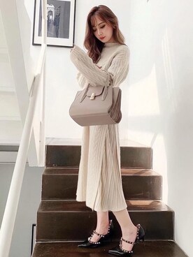 「RESEXXY（リゼクシー）のスタッズピンヒールパンプス（パンプス）」を使った、mikaさん（レディース・155cm）の冬コーディネート