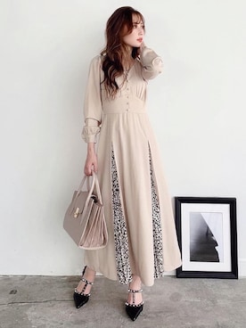 「RESEXXY（リゼクシー）のスタッズピンヒールパンプス（パンプス）」を使った、mikaさん（レディース・155cm）の秋コーディネート