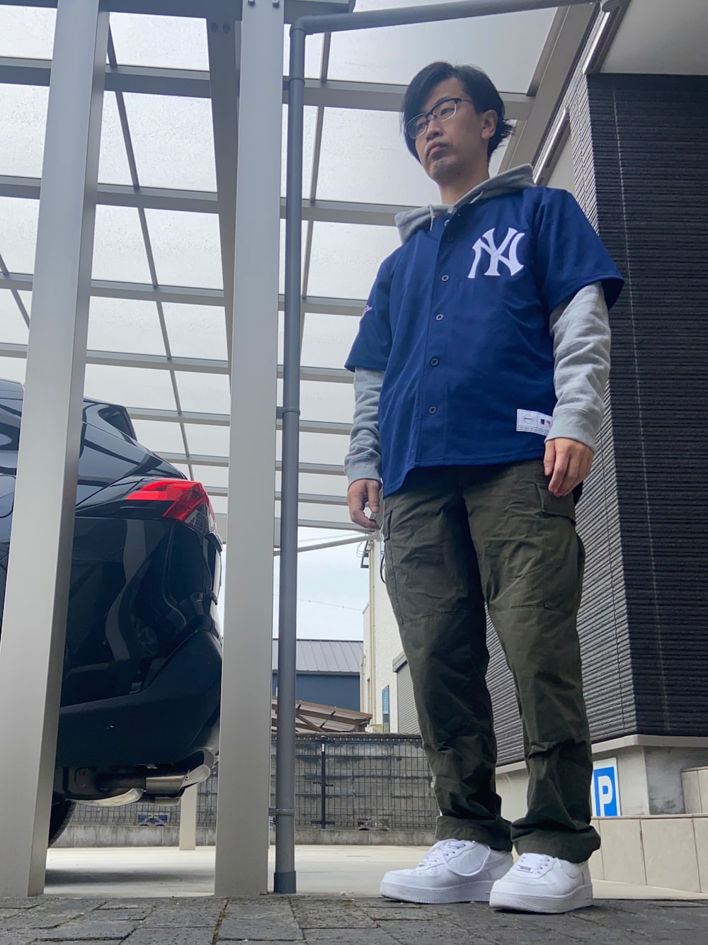 「FCRB、wtaps、Baseball shirts、ベースボールシャツ、ブリストル」｜「F.C.Real Bristolのアイテム（ジャージ、ブルー系）」を使った、ただしーにさん（メンズ・178cm）の秋コーディネートの1枚目の写真