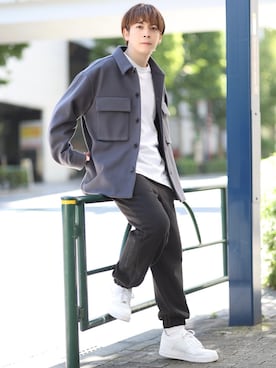 「JUNRED（ジュンレッド）のアイテム（スウェットパンツ）」を使った、EIJIさん（メンズ・173cm）の秋コーディネート