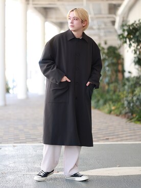 「JUNRED（ジュンレッド）のアイテム（ステンカラーコート）」を使った、EIJIさん（メンズ・173cm）の冬コーディネート