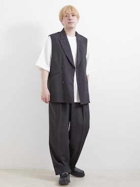 「JUNRED（ジュンレッド）のアイテム（ローファー）」を使った、EIJIさん（メンズ・173cm）の春コーディネート