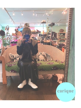 「DISCOAT（ディスコート）の【ZOZO限定】レザー見えキャミワンピース（ワンピース、ブラック系）」を使った、ssyyoooさん（レディース・159cm）の冬コーディネート