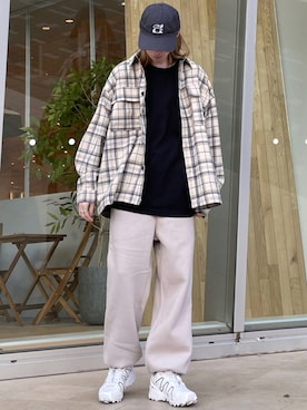 「JUNRED（ジュンレッド）のアイテム（スウェットパンツ）」を使った、カズヤさん（メンズ・170cm）の秋コーディネート