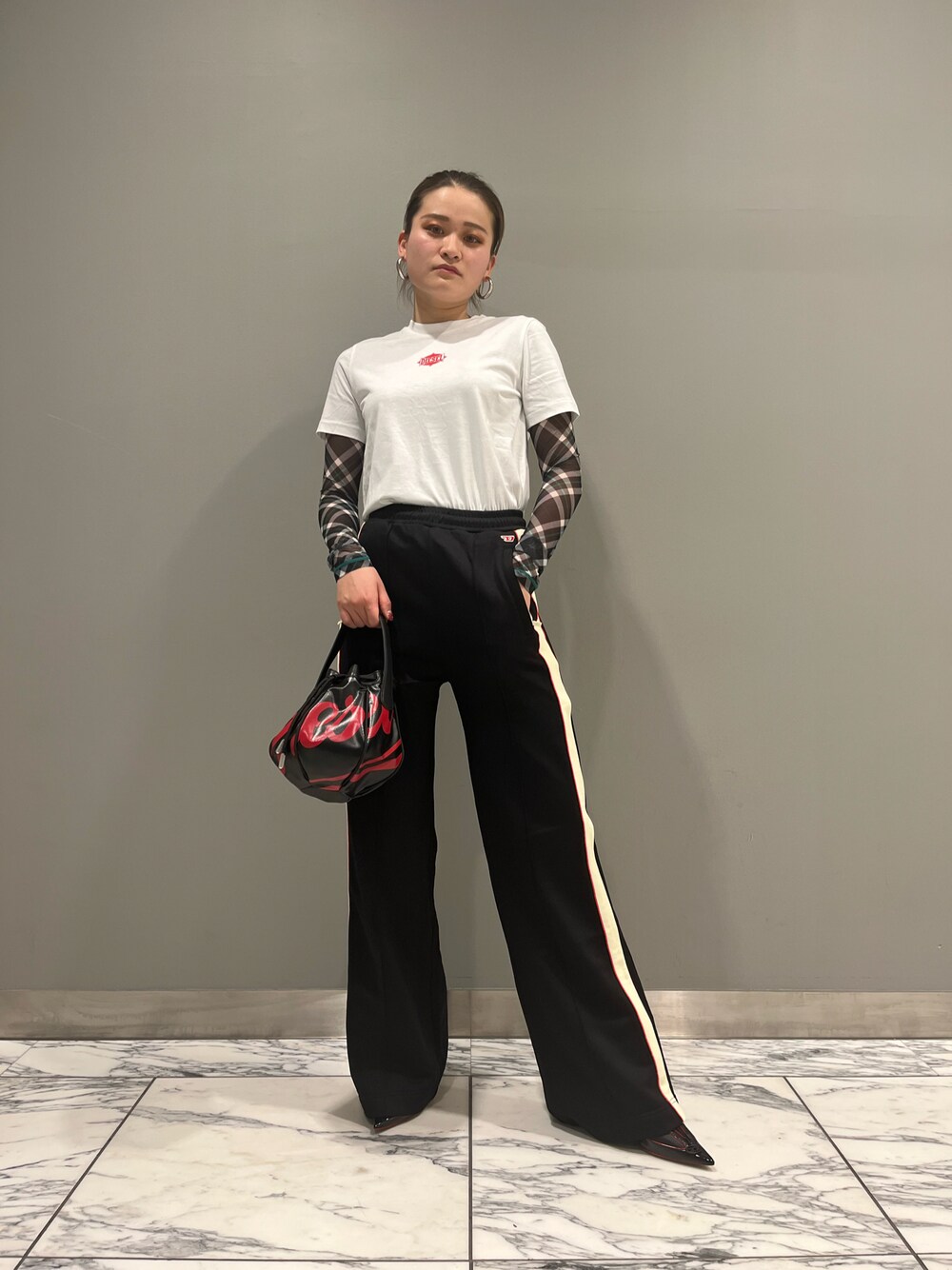 DIESEL ディーゼル ワイドパンツ  スリット加工 ブラック W26 1653132061.jpg