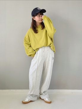 「AS KNOW AS plus（アズノゥアズプラス）のアイテム（スウェットパンツ）」を使った、パン粉さん（レディース・151cm）の秋コーディネート