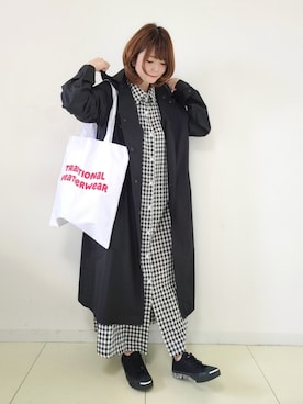 「アイテム（レインコート/ポンチョ）」を使った、パン粉さん（レディース・151cm）の春コーディネート