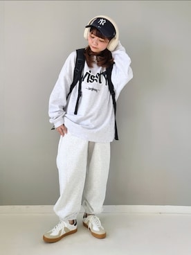 「AS KNOW AS plus（アズノゥアズプラス）のアイテム（スニーカー）」を使った、パン粉さん（レディース・151cm）の秋コーディネート