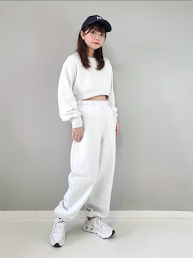 「GUコーデ」｜「アイテム（スウェットパンツ）」を使った、パン粉さん（レディース・151cm）の秋コーディネート