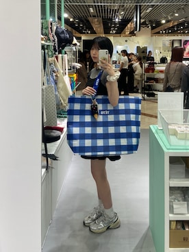 「アイテム（ヘアゴム）」を使った、kanonさん（レディース・167cm）の秋コーディネート