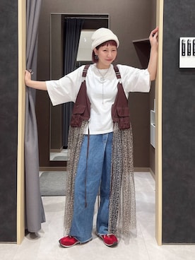 「LEPSIM（レプシィム）のワイド刺繍ロゴT　668117（Tシャツ/カットソー、ホワイト系）」を使った、miwataraさん（レディース・157cm）の春コーディネート