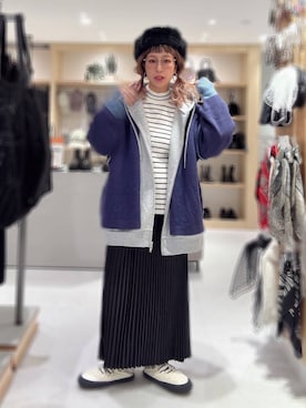 「アイテム（パーカー）」を使った、miwataraさん（レディース・156cm・30代）の秋コーディネート