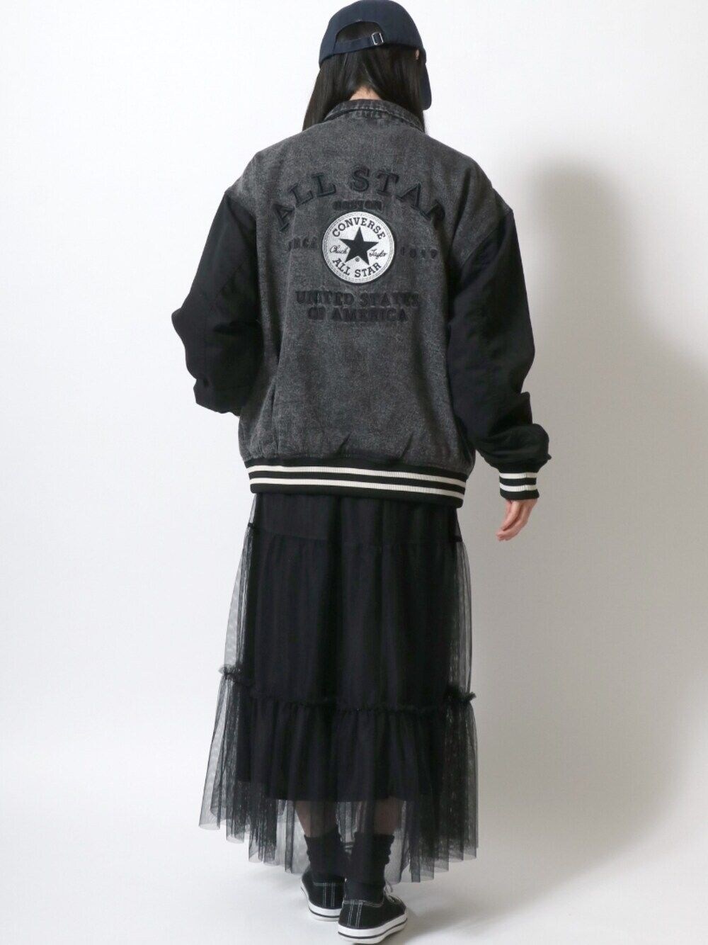 「今日のコーデ、いいね、save、フォローお願いします🤑、コンバース、スタジャン、マルカワ」｜「CONVERSEの2025SS CONVERSE/コンバース ツイル/デニム リブライン バック刺繍 襟付きスタジャン レディース メンズ（スタジャン、ブラック系）」を使った、MARUKAWA【Official】さん（レディース・158cm）の冬コーディネートの1枚目の写真