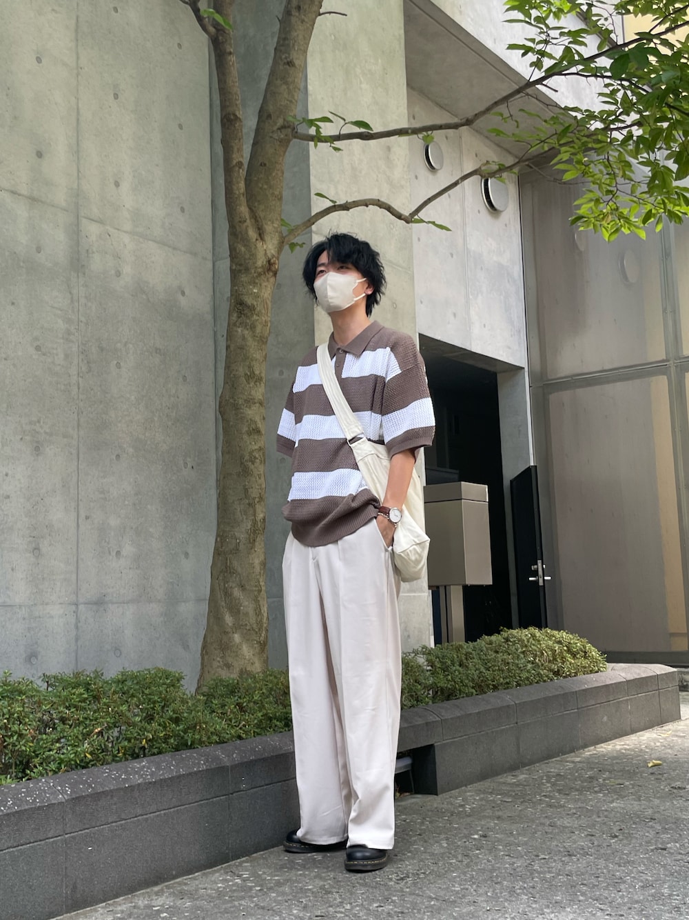 「お出かけコーデ、WEARyouthコーデ、淡色コーデ、夏コーデ、夏祭り、ONCILY、RUUBON、カジュアルコーデ、カジュアル、休日コーデ、お洒落さんとつながりたい、ボーダー、スラックス、ポロシャツ、きれいめカジュアル」｜「ONCILYのBORDER MESH POLO SHIRT / ボーダーメッシュポロシャツ（ポロシャツ、ベージュ系）」を使った、kaiさん（メンズ・181cm）の夏コーディネートの1枚目の写真