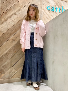 「earth music&ecology（アースミュージックアンドエコロジー）のアイテム（デニムスカート）」を使った、Ruiさん（レディース・153cm）の春コーディネート