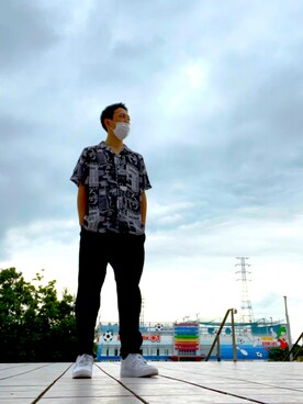 「AZUL（アズール）のアイテム（トップス、ブラック系）」を使った、SHIINAさん（メンズ・175cm）の夏コーディネート