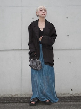 「Knuth Marf（クヌースマーフ）のembroidered satin jacket（テーラードジャケット、ブラック系）」を使った、カフェ店長aoiさん（レディース・147cm）の秋コーディネート