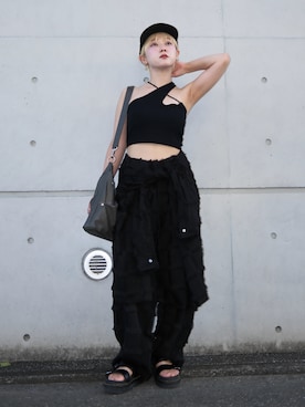 「アイテム（キャップ）」を使った、カフェ店長aoiさん（レディース・147cm）の秋コーディネート