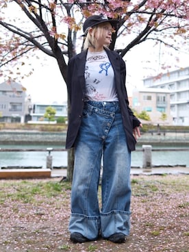 「Supreme （シュプリーム）のアイテム」を使った、カフェ店長aoiさん（レディース・147cm）の春コーディネート