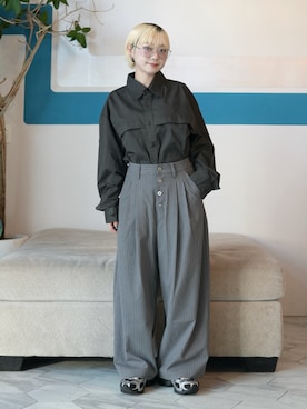 「アイテム（スラックス）」を使った、カフェ店長aoiさん（レディース・147cm）の秋コーディネート