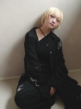 「アイテム（タンクトップ）」を使った、カフェ店長aoiさん（レディース・147cm）の秋コーディネート