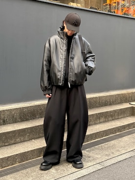 「アイテム（スラックス）」を使った、クリワキタカヒロさん（メンズ・172cm・20代）の冬コーディネート