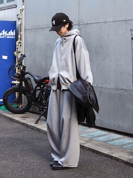 「Lui's（ルイス）のアイテム（バッグ）」を使った、クリワキタカヒロさん（メンズ・172cm）の冬コーディネート