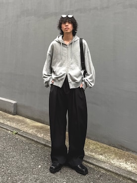 「Lui's（ルイス）のアイテム（ショルダーバッグ）」を使った、クリワキタカヒロさん（メンズ・172cm）の秋コーディネート