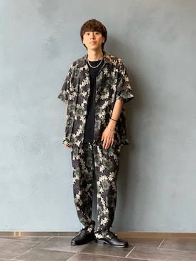 「Lui's（ルイス）のアイテム（ローファー）」を使った、クリワキタカヒロさん（メンズ・172cm）の夏コーディネート