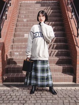 「キルトスカート」｜「アイテム（スウェット）」を使った、nanaho.さん（レディース・164cm）の冬コーディネート